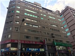 鄰近名人儷景天下社區推薦-金品公寓大廈，位於台北市中山區